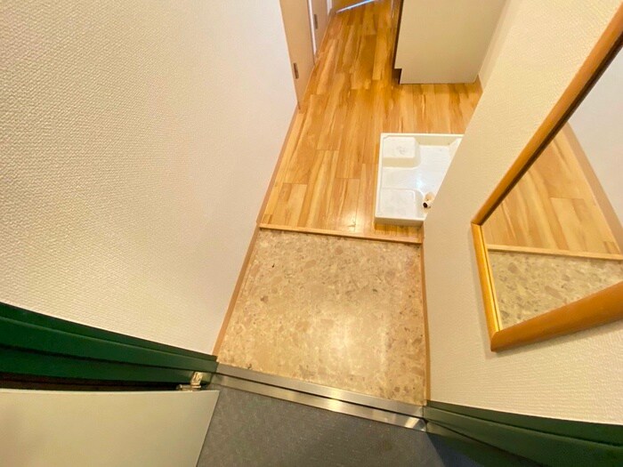 物件内観写真17　(玄関)