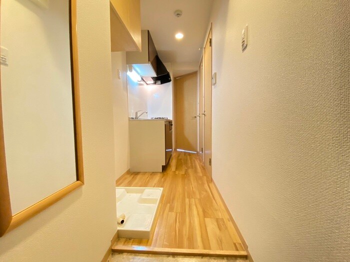 物件内観写真18　(廊下)