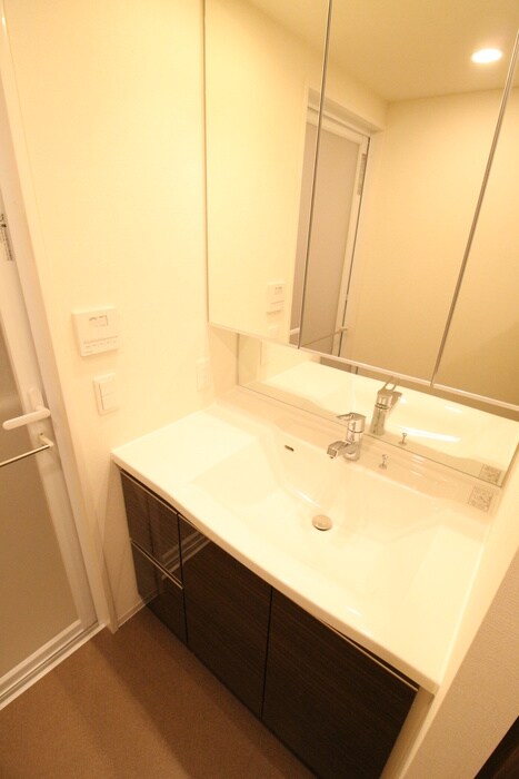 物件内観写真11　(洗面)