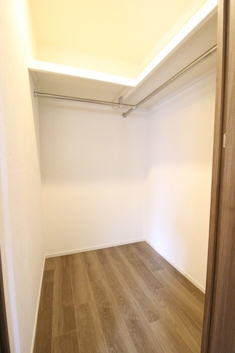 物件内観写真12　(収納)