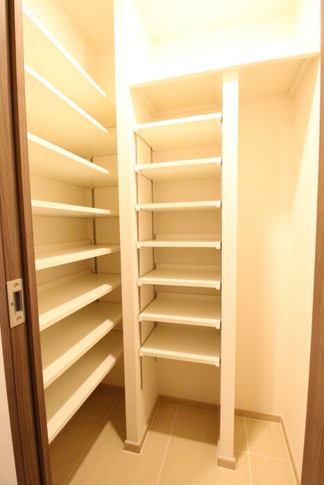 物件内観写真17　(靴箱)