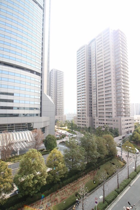 物件内観写真19　(室内からの展望)