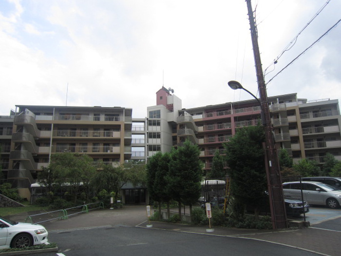 阪急日生ﾆｭｰﾀｳﾝ花咲く丘の街A棟