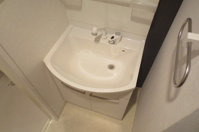 物件内観写真9　(洗面)