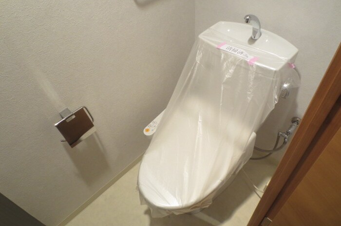 物件内観写真14　(トイレ)