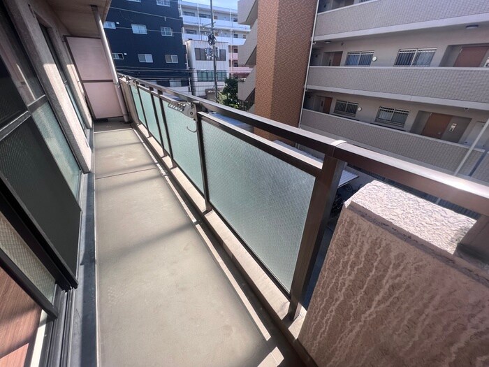 物件内観写真16　(ベランダ・バルコニー)