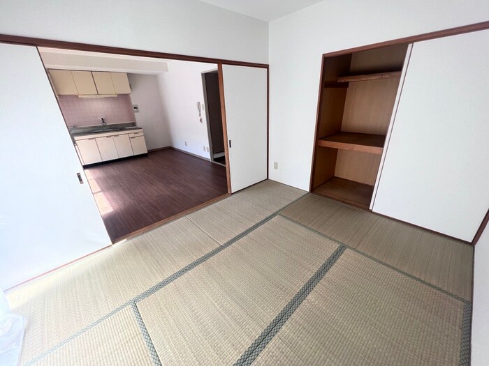 物件内観写真22　(居室)