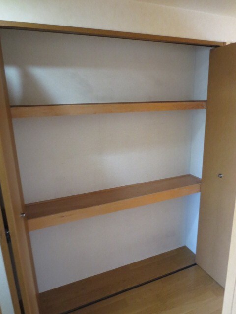 物件内観写真13　(収納)