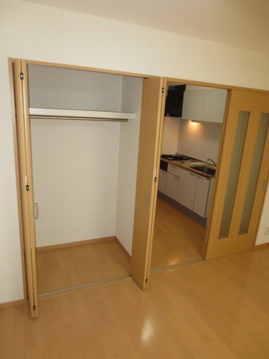 物件内観写真14　(居室)