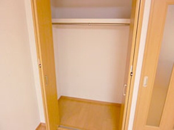 物件内観写真15　(収納)