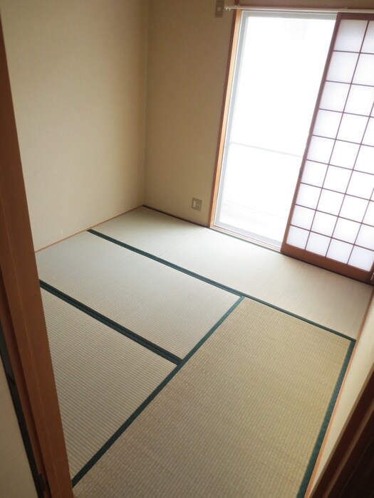 物件内観写真9　(居室)