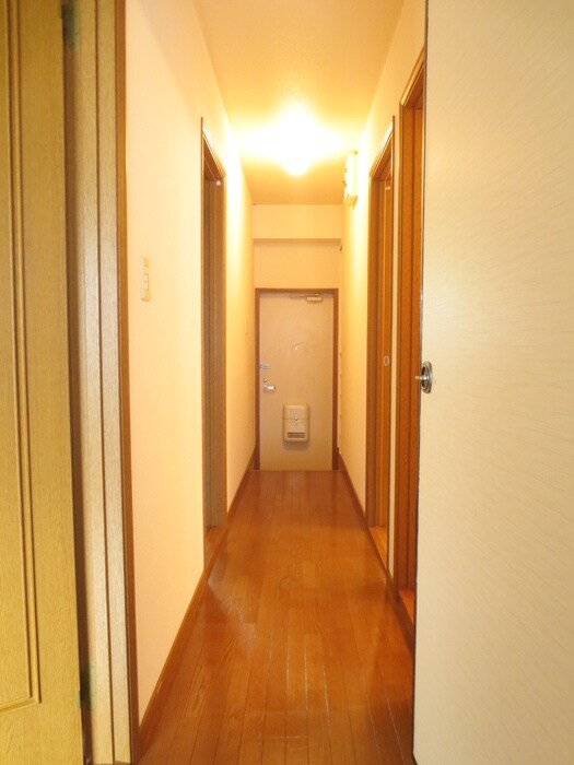 物件内観写真19　(廊下)