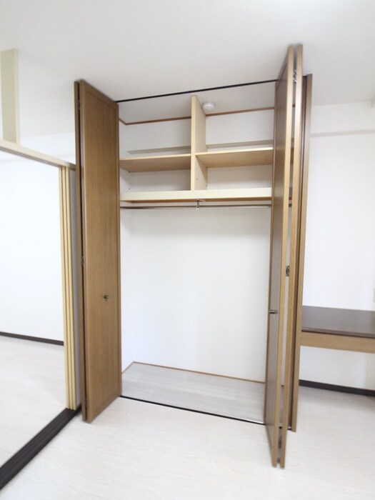 物件内観写真13　(収納)