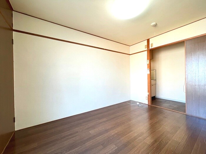 物件内観写真9　(居室)