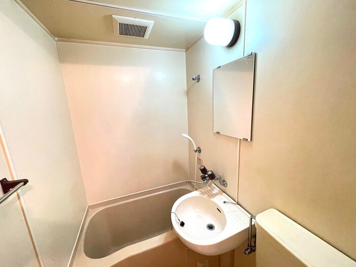 物件内観写真12　(洗面)