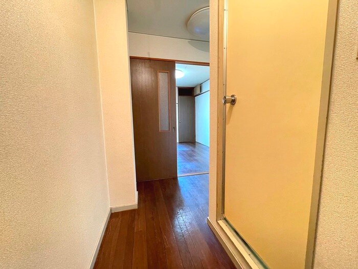 物件内観写真15　(廊下)