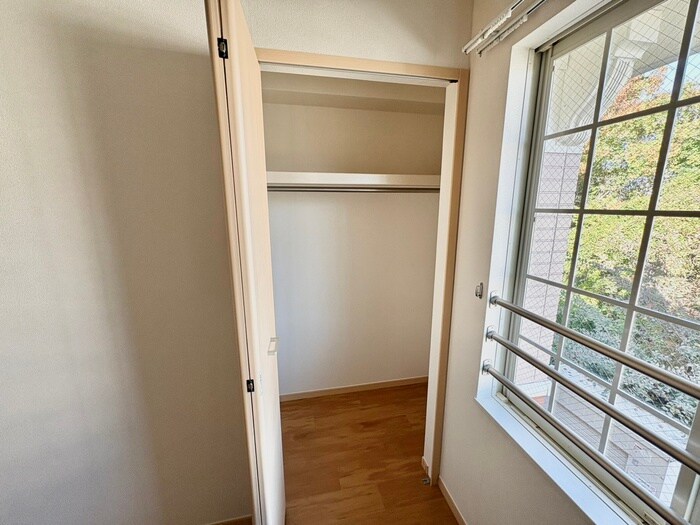 物件内観写真11　(収納)