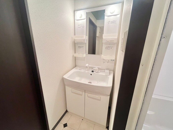 物件内観写真11　(洗面)