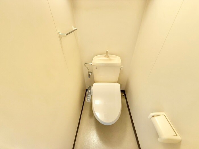 物件内観写真14　(トイレ)