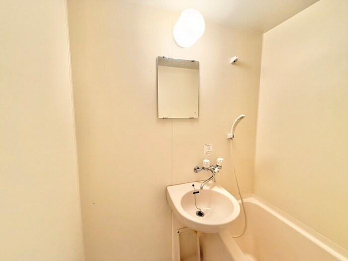 物件内観写真15　(洗面)