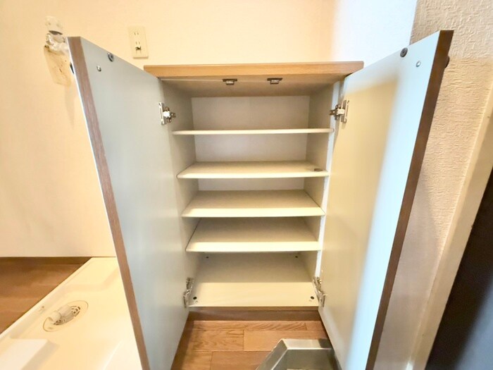 物件内観写真17　(靴箱)