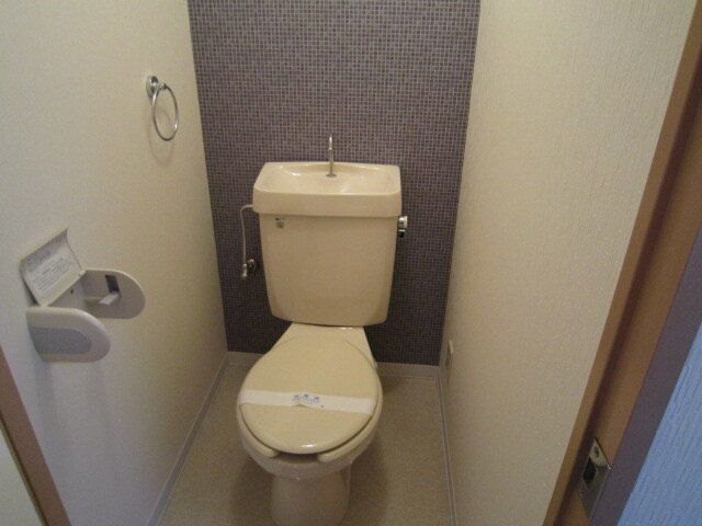 物件内観写真7　(トイレ)