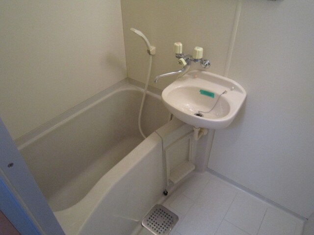 物件内観写真8　(バス／シャワールーム等)