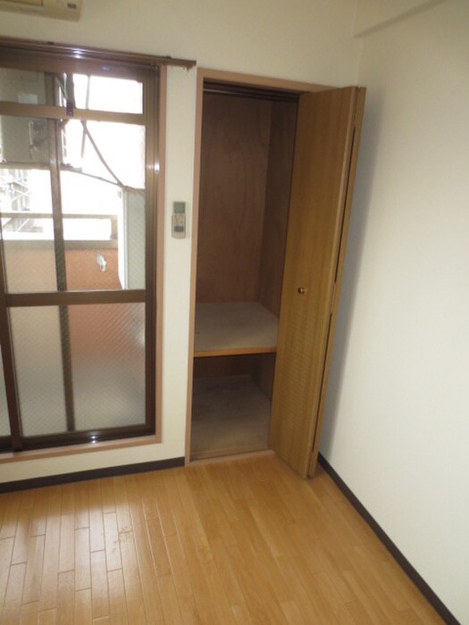 物件内観写真11　(収納)