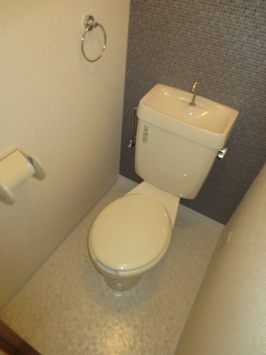 物件内観写真13　(トイレ)