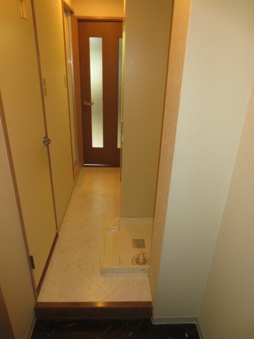 物件内観写真15　(玄関)