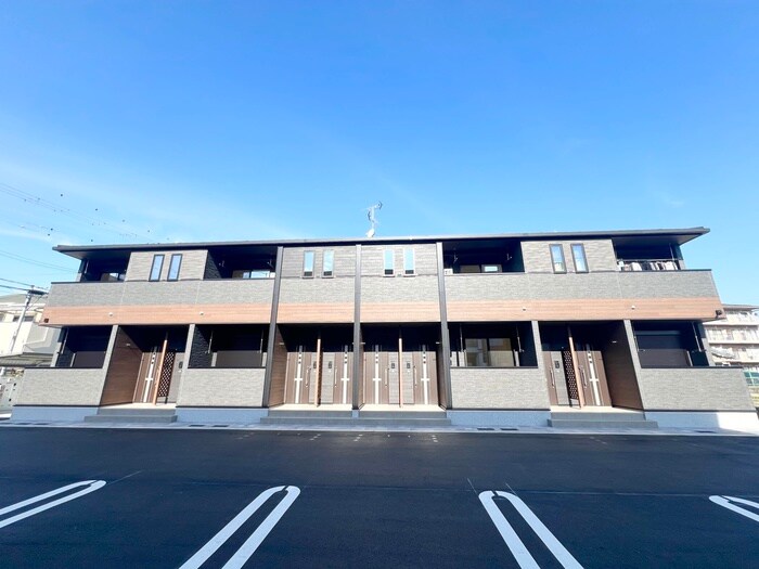 物件外観写真1　(外観写真)