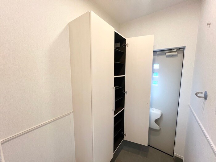 物件内観写真15　(靴箱)