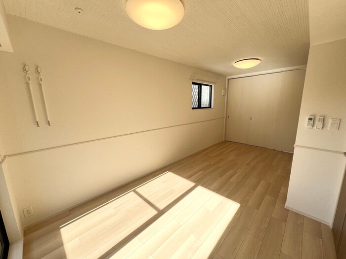 物件内観写真18　(居室)