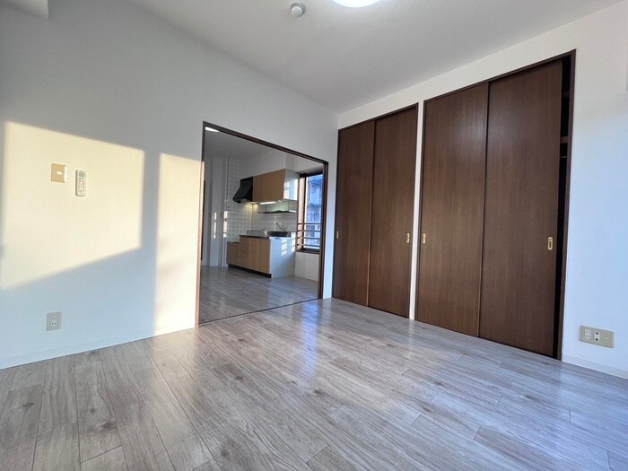 物件内観写真21　(居室)