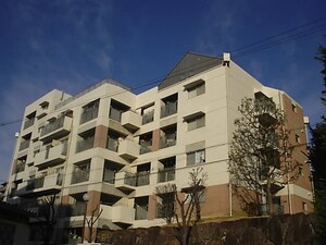 緑地公園ｸﾞﾘ-ﾝﾊｲﾂ１号棟(501)外観写真