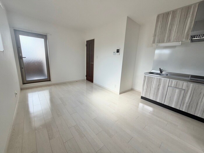 物件内観写真1　(居室)