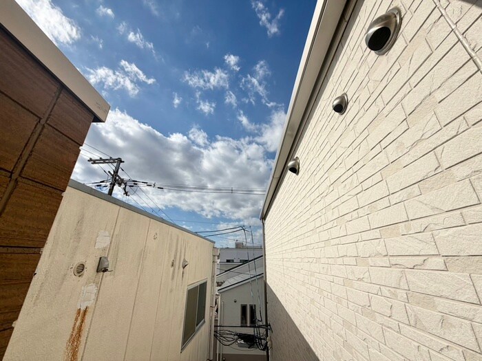 物件内観写真7　(室内からの展望)