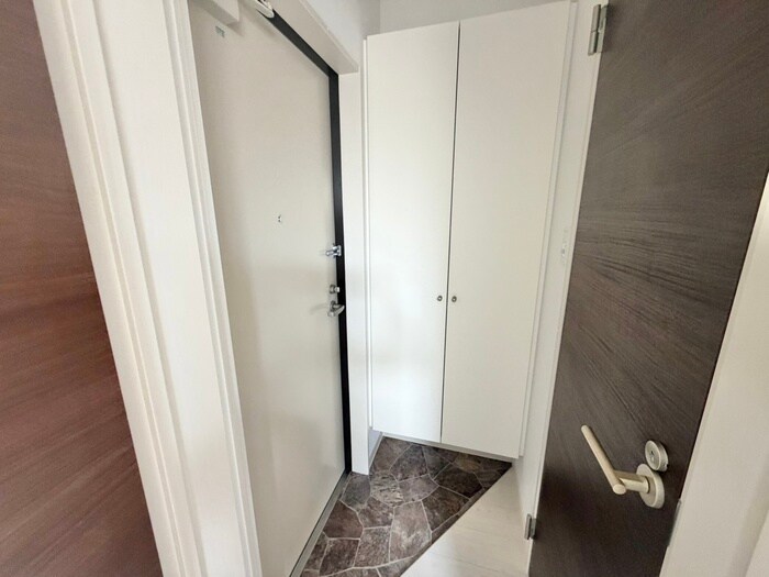 物件内観写真9　(玄関)