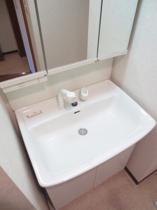 物件内観写真9　(洗面)