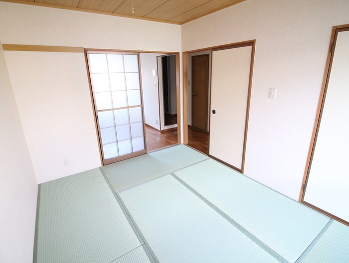 物件内観写真7　(居室)