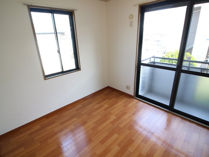 物件内観写真10　(居室)