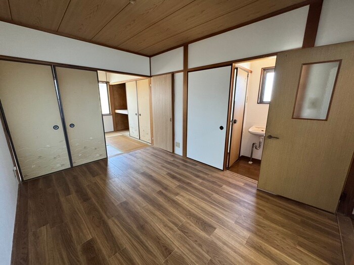 物件内観写真3　(居室)