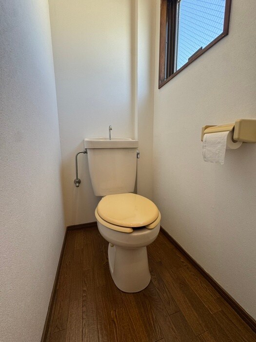 物件内観写真8　(トイレ)