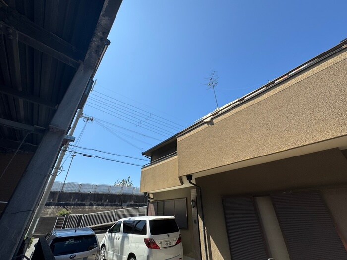 物件内観写真11　(室内からの展望)