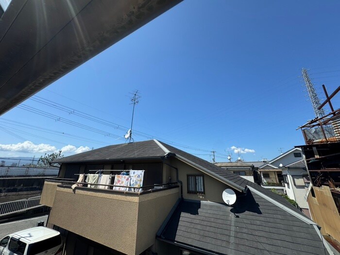 物件内観写真11　(室内からの展望)