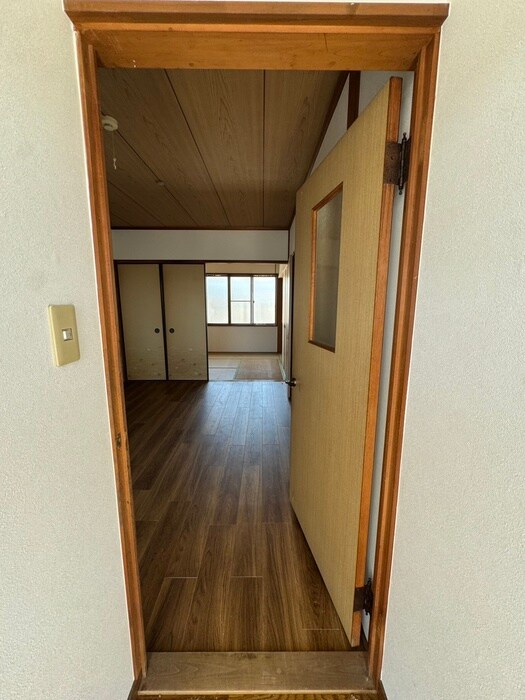 物件内観写真14　(廊下)