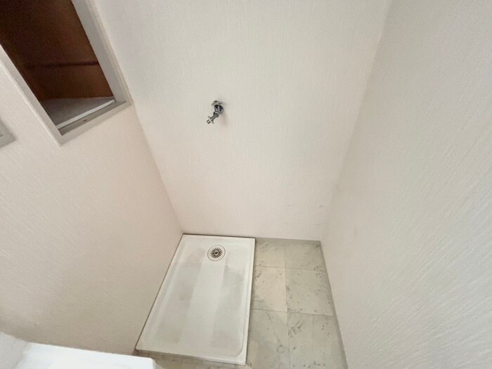 物件内観写真9　(洗濯機置場)