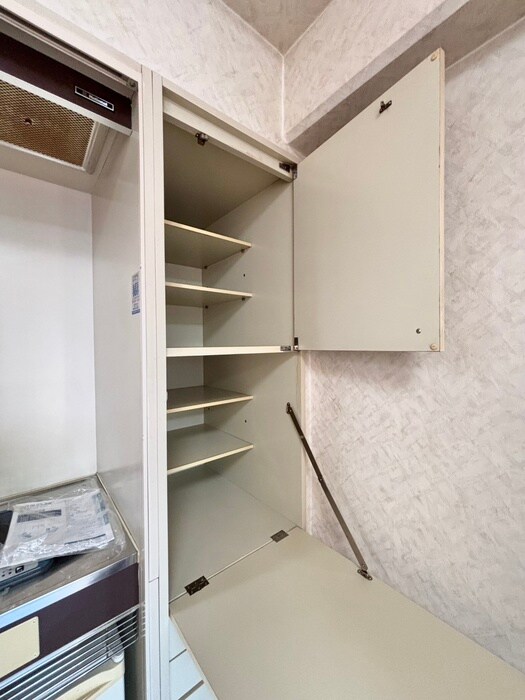 物件内観写真12　(収納)