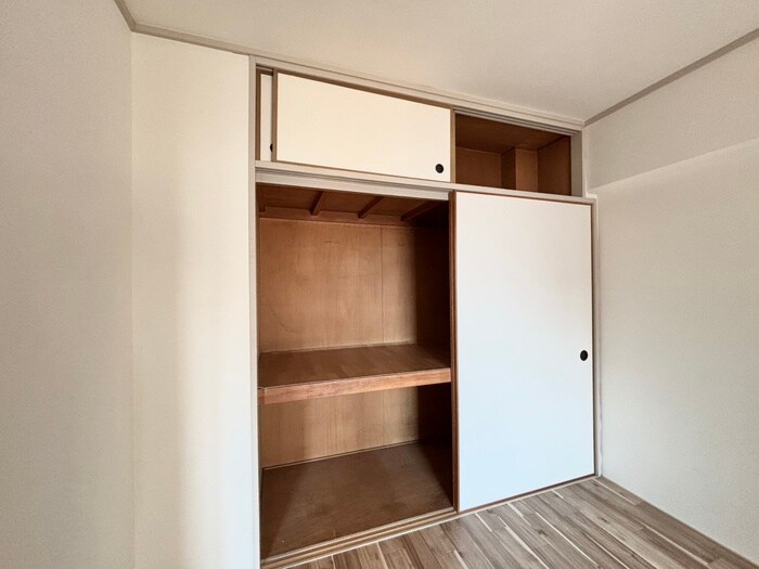 物件内観写真16　(収納)