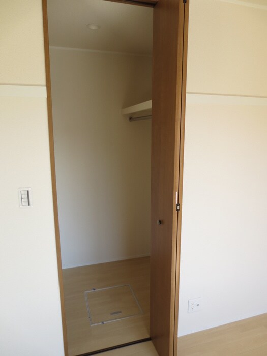 物件内観写真9　(収納)